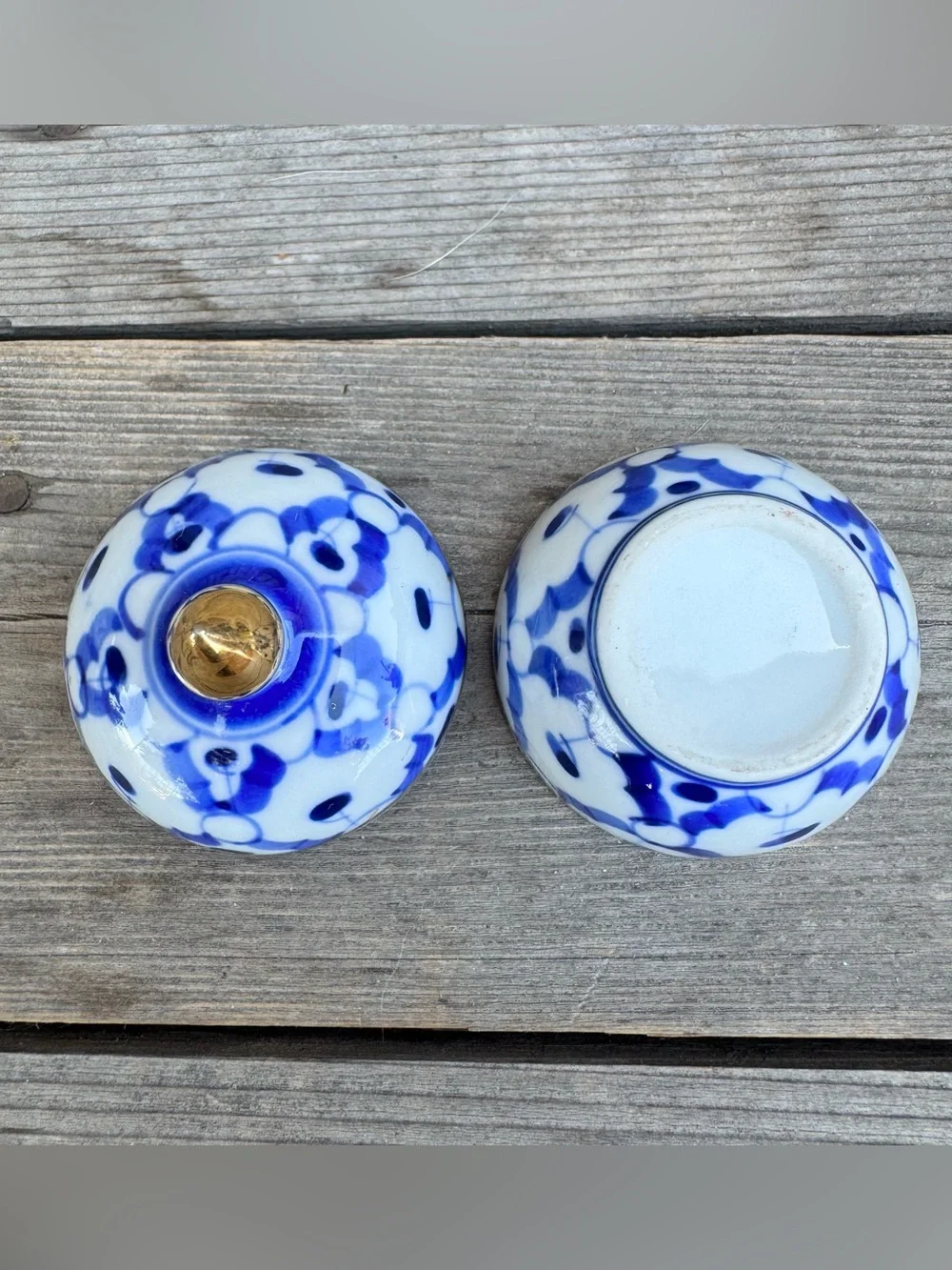 Vintage Mini Thai Benjarong Blue & White Porcelain Ring Trinket Box 2.5